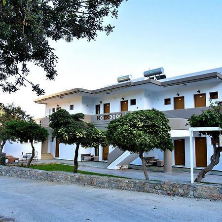 Idomeneas Apartments Soúgia Luaran gambar