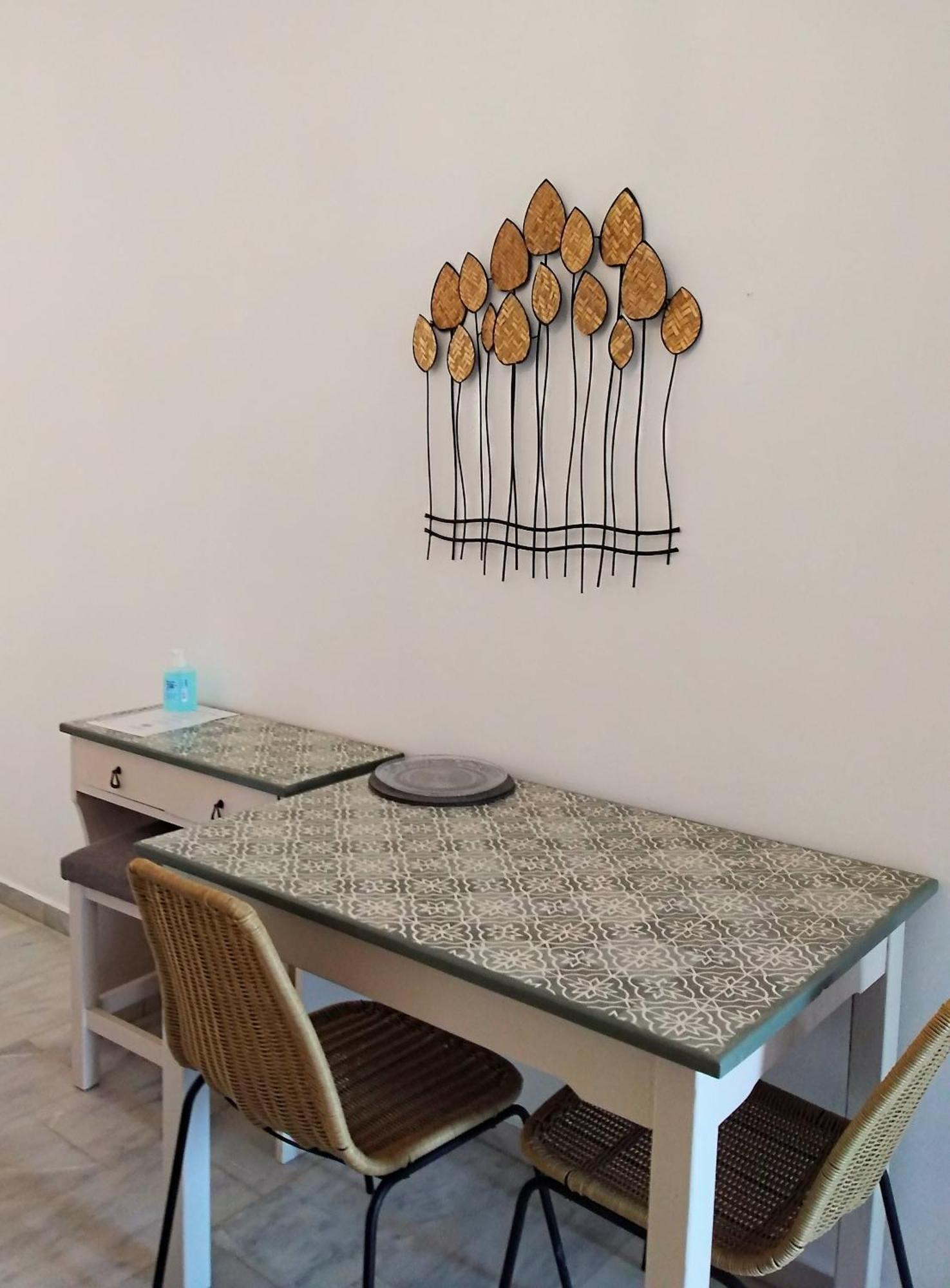 Idomeneas Apartments Soúgia Bilik gambar