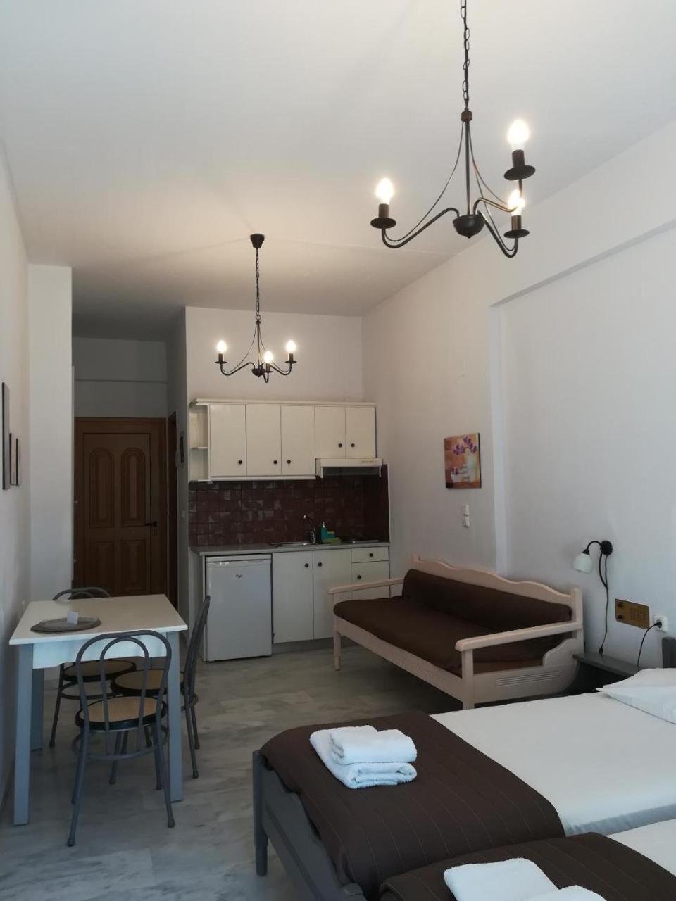 Idomeneas Apartments Soúgia Luaran gambar